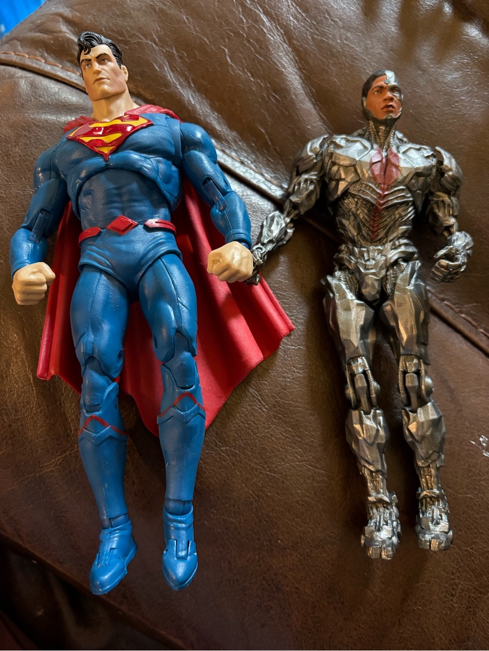 Superman & Cyborg Action Figure Set - 8 inches